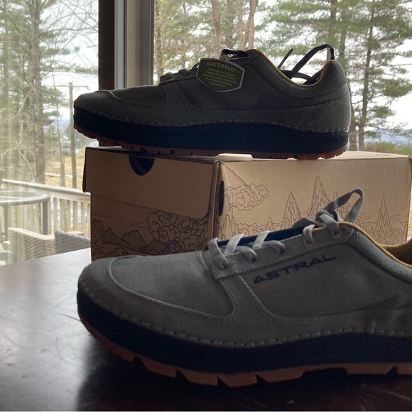 Organic Hemp Light Hikers. New in box. - Picture 4 of 7